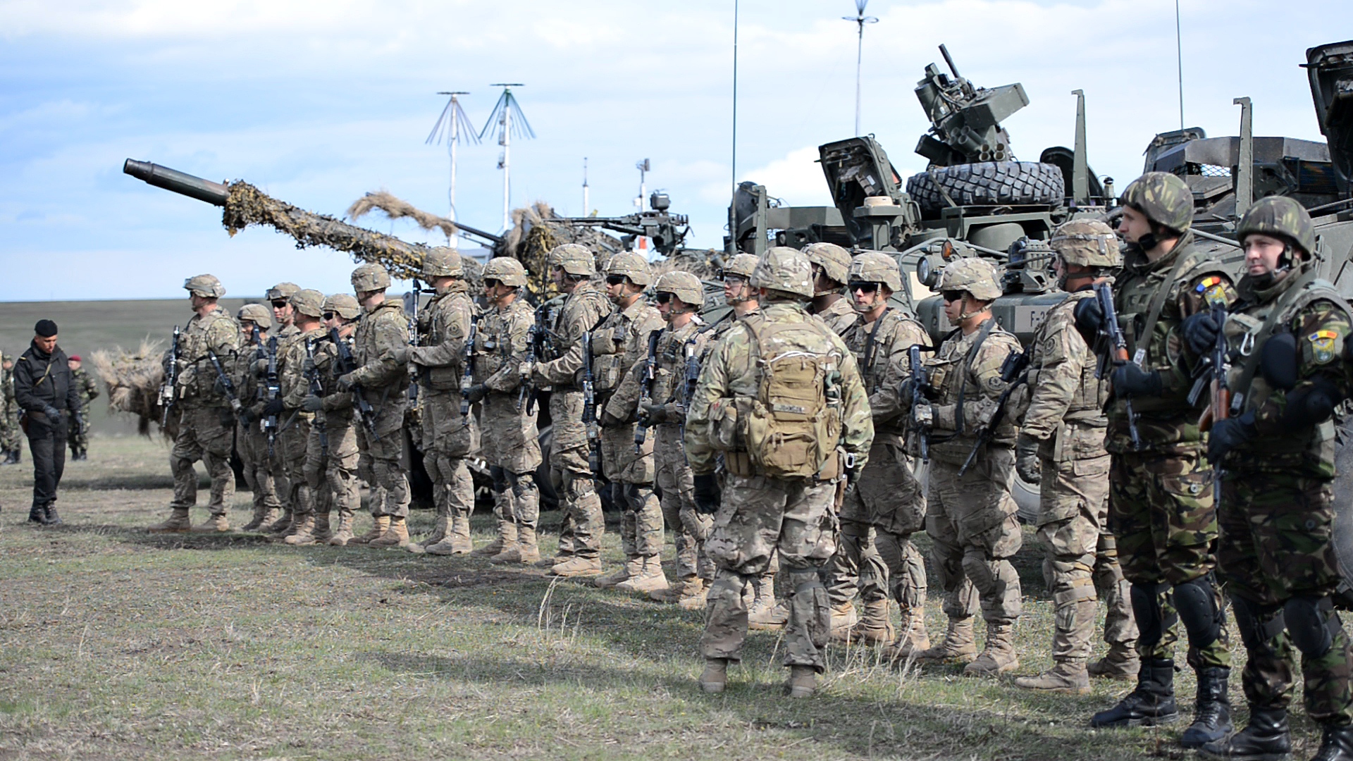 Armata României se dotează: Cumpără sisteme de război electronic de 1 miliard de lei