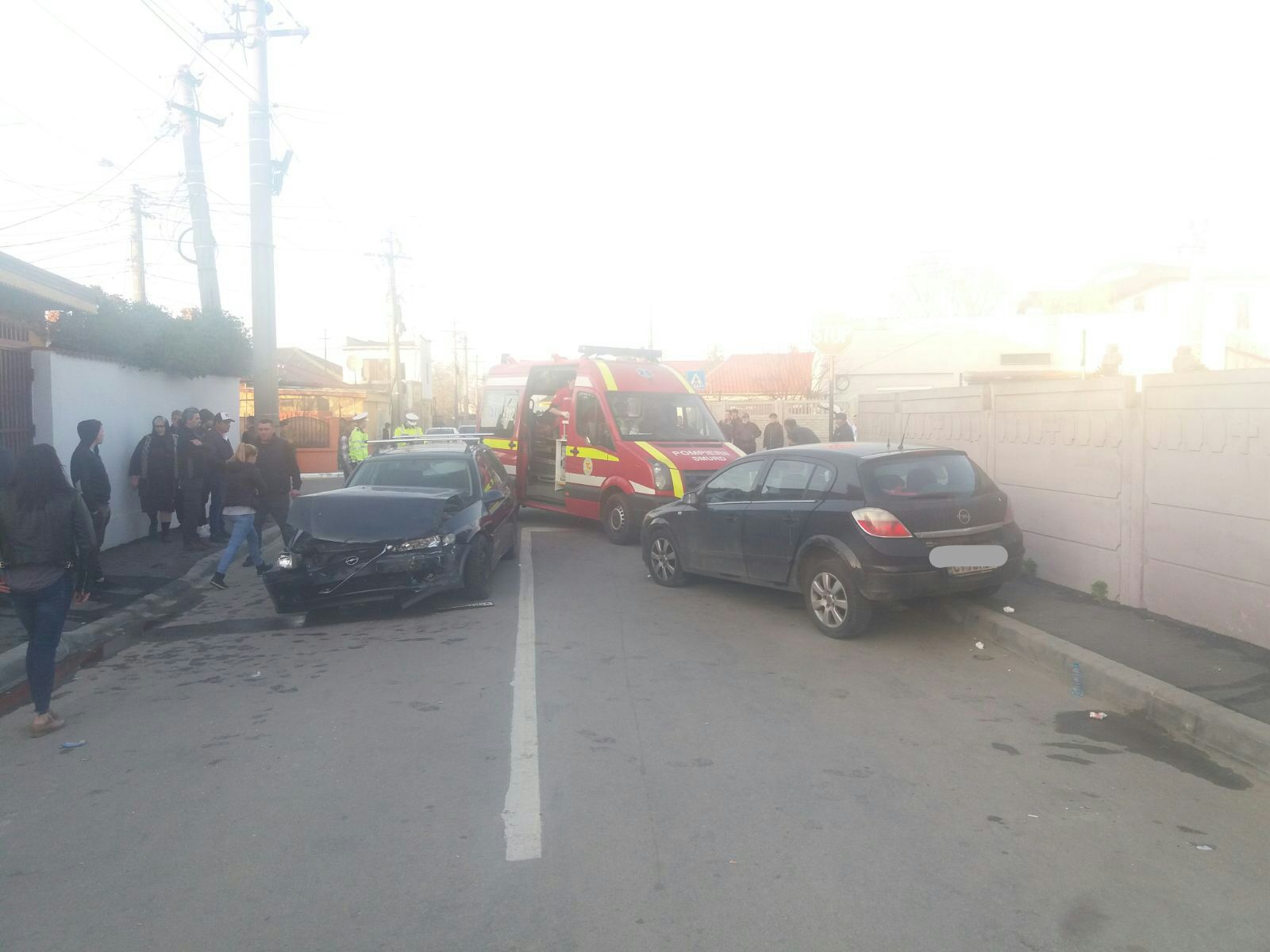 Trei minori, răniţi într-un accident de circulaţie pe Șoseaua din Vii