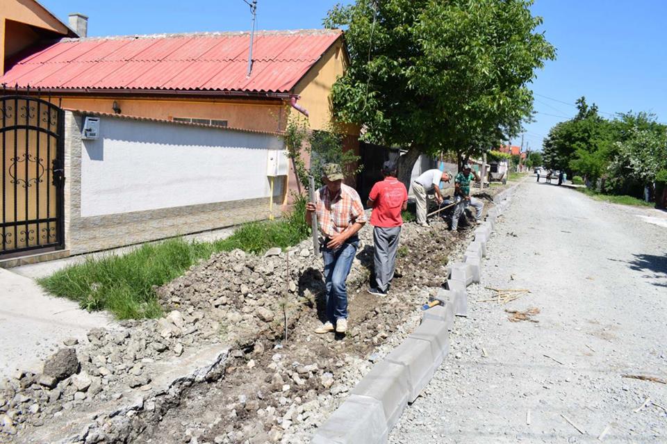 A început modernizarea drumurilor din Cumpăna. Ce străzi intră în proiectul de reabilitare