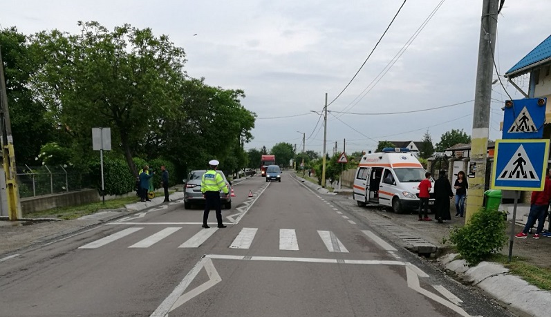 Accident pe o trecere de pietoni din Poarta Albă
