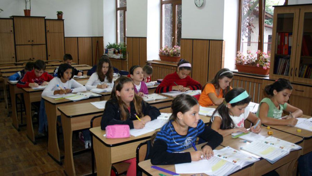 De luni, încep evaluările naționale pentru clasele a II-a, a IV-a şi a VI-a