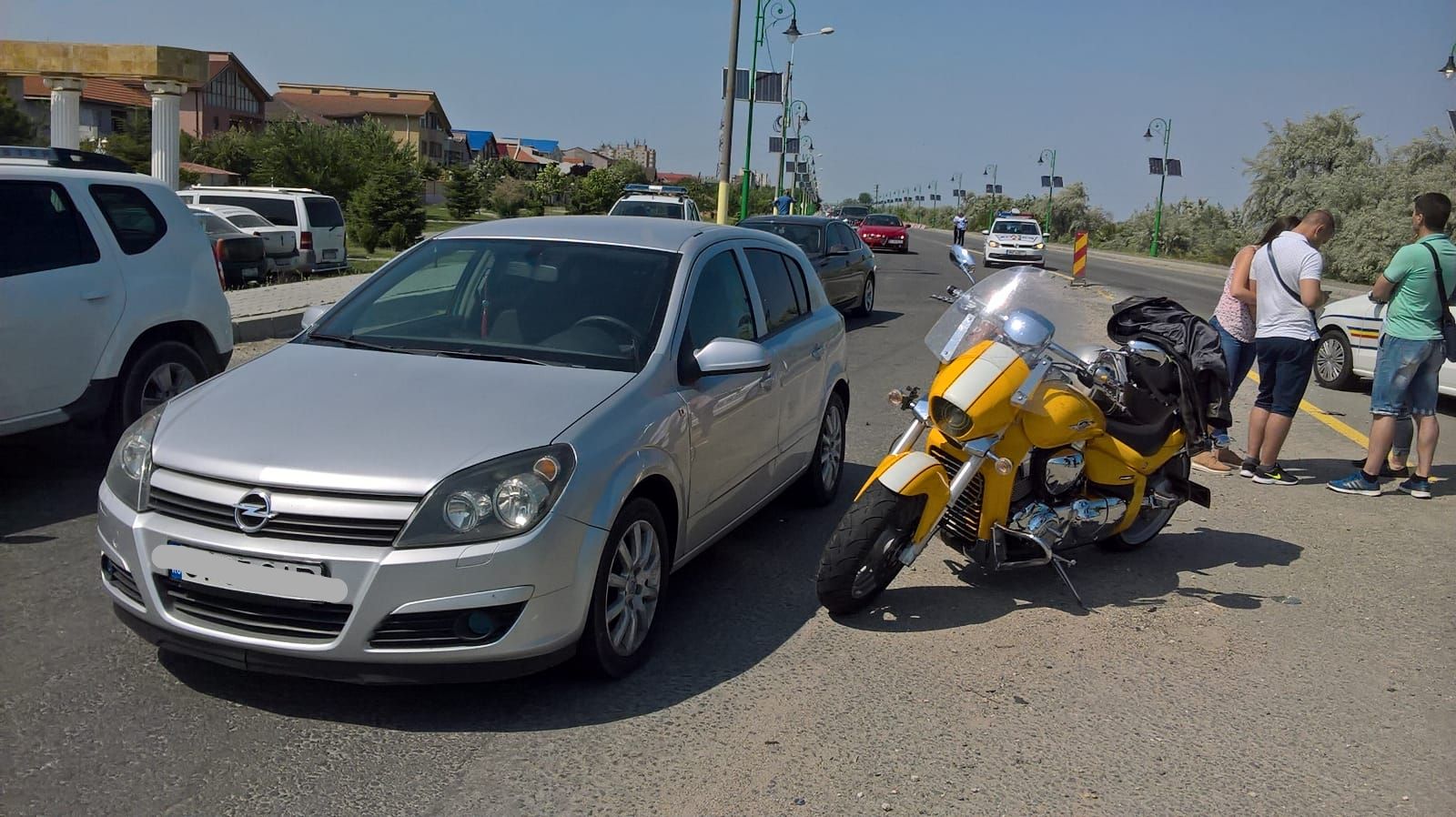 Impact în Năvodari. O pasageră de pe o motocicletă a fost accidentată