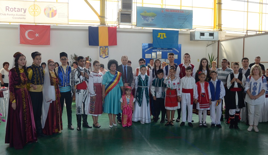 Etniile din Dobrogea s-au reunit la Cumpăna într-o manifestare multiculturală și gastronomică