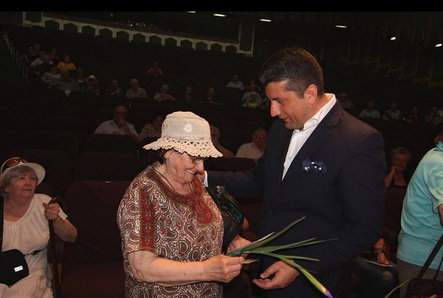 Primăria Constanța își premiază seniorii la 80 și 90 de ani și cuplurile la 50 de ani de căsătorie