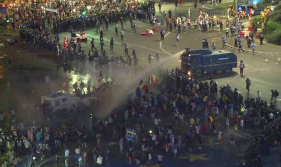 Jandarmeria acuză o lovitură de stat la protestele din 10 august