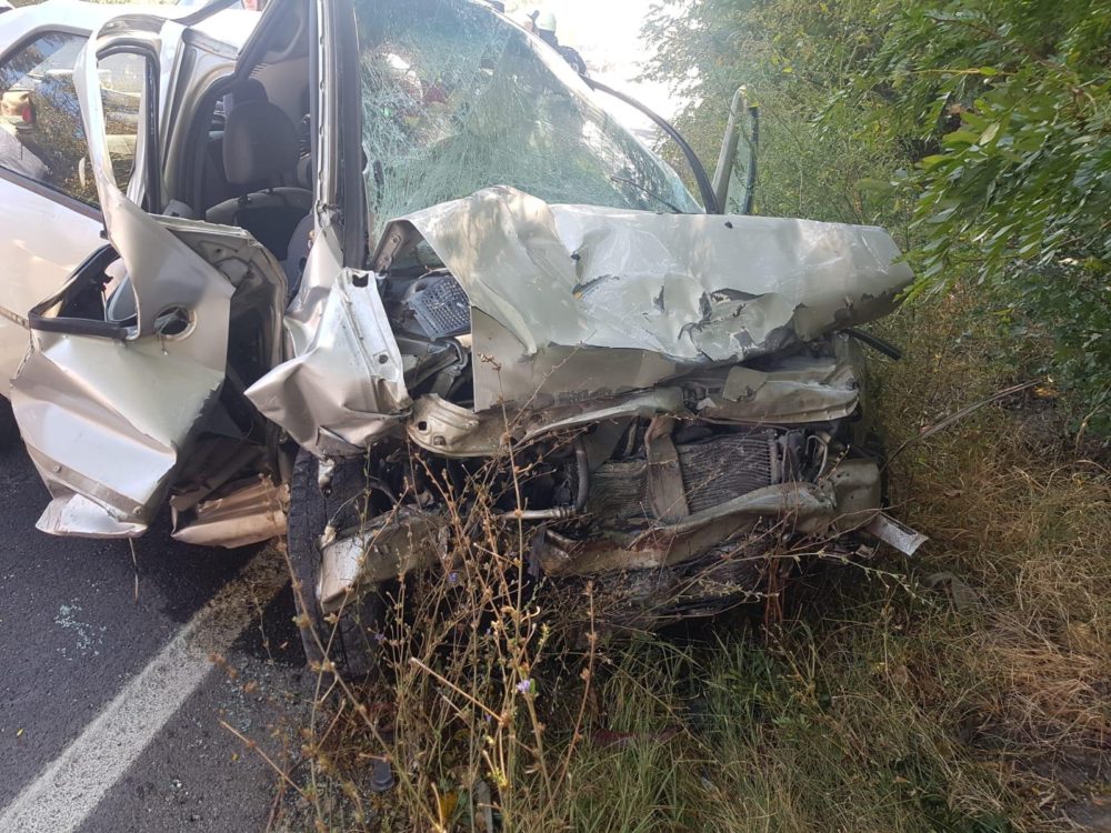 (Galerie foto) Accident grav între Tuzla și Costinești. Un copil de cinci ani printre răniți
