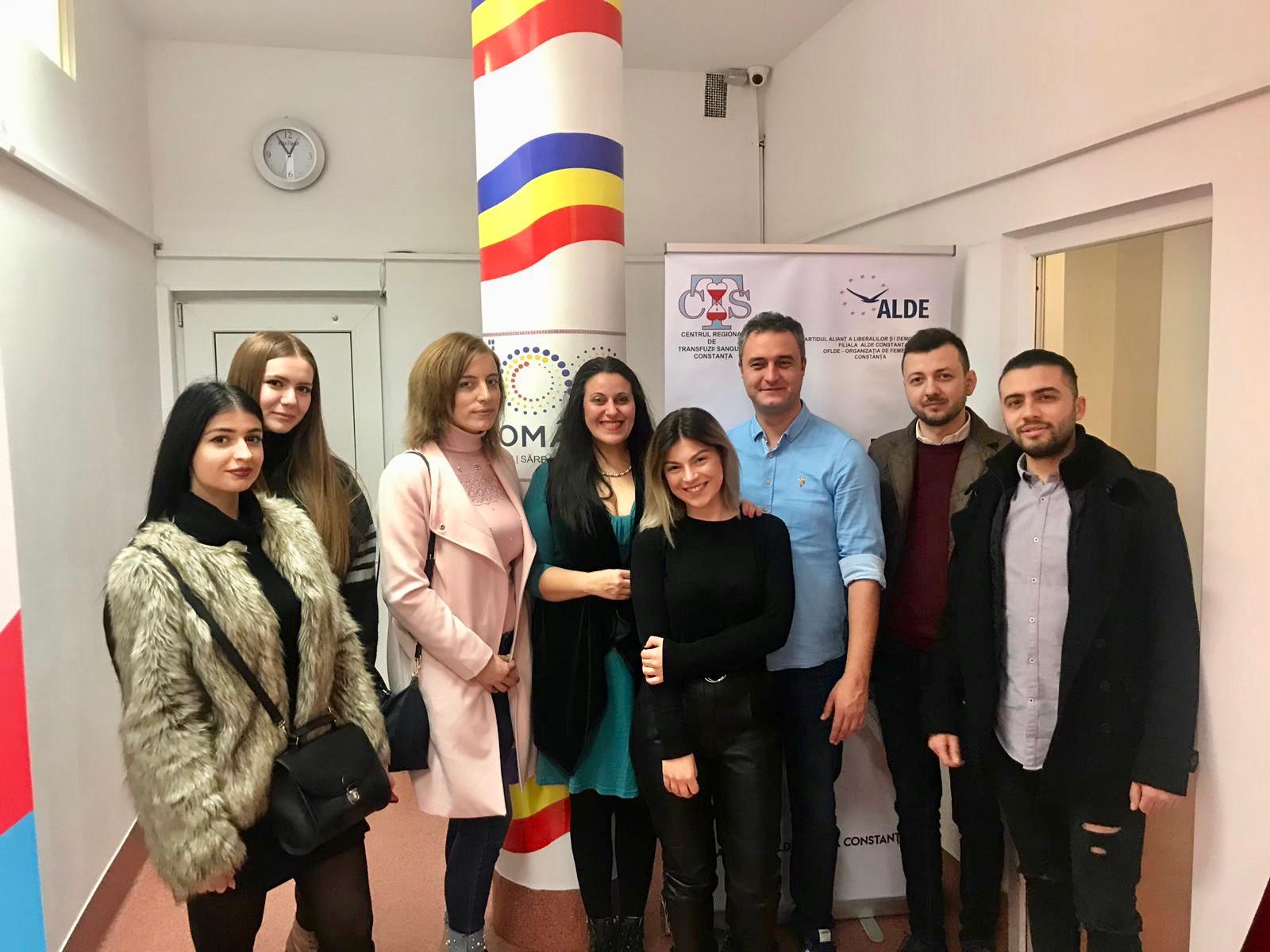 Tinerii și studenții din cadrul ALDE Constanţa s-au implicat în campania de donare de sânge