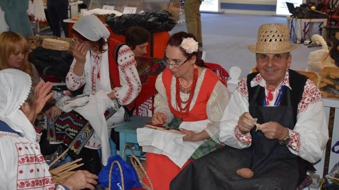 Județul Tulcea închide porțile expoziției "Zilele Dobrogei". Constănțenii sunt invitați la o șezătoare și la un spectacol al ansamblurilor din Tulcea, Mahmudia, Vișina și Cerna