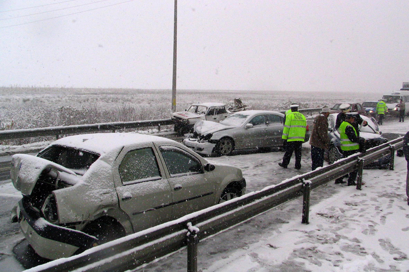 Accident în lanț pe Autostrada Soarelui. Șapte mașini sunt implicate