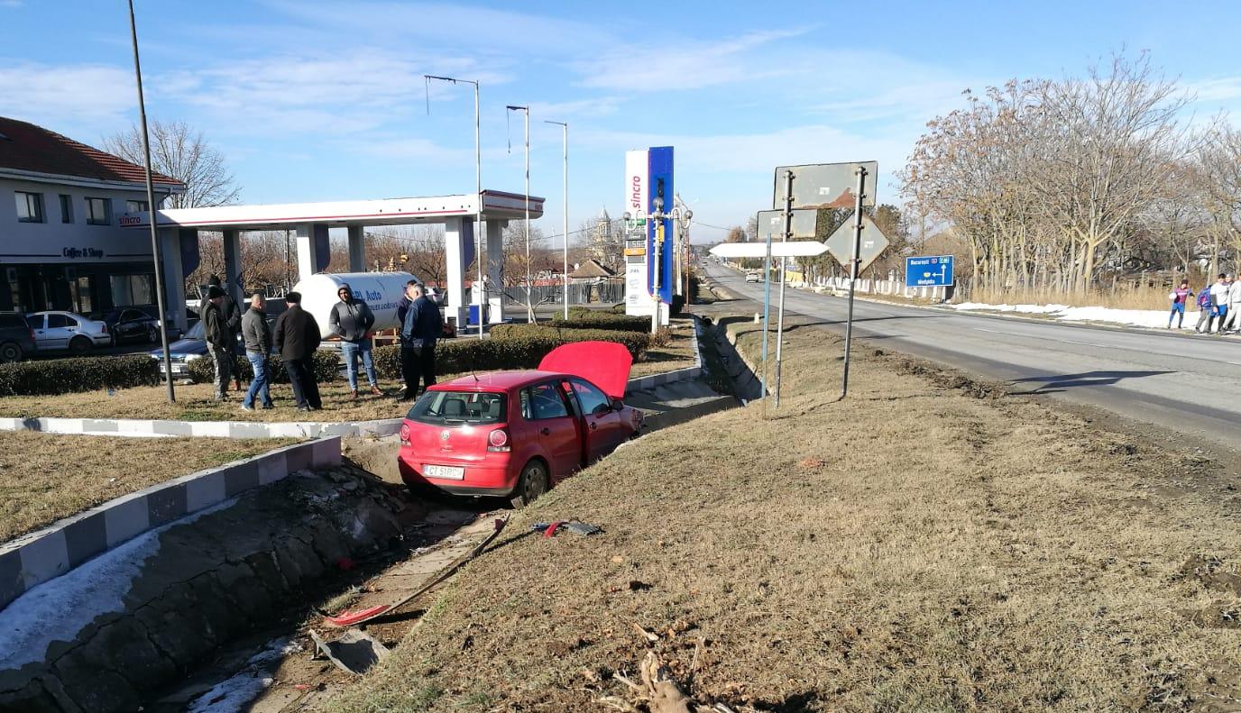 Accident la Dorobanțu provocat de un șofer de 73 de ani. Două persoane sunt rănite