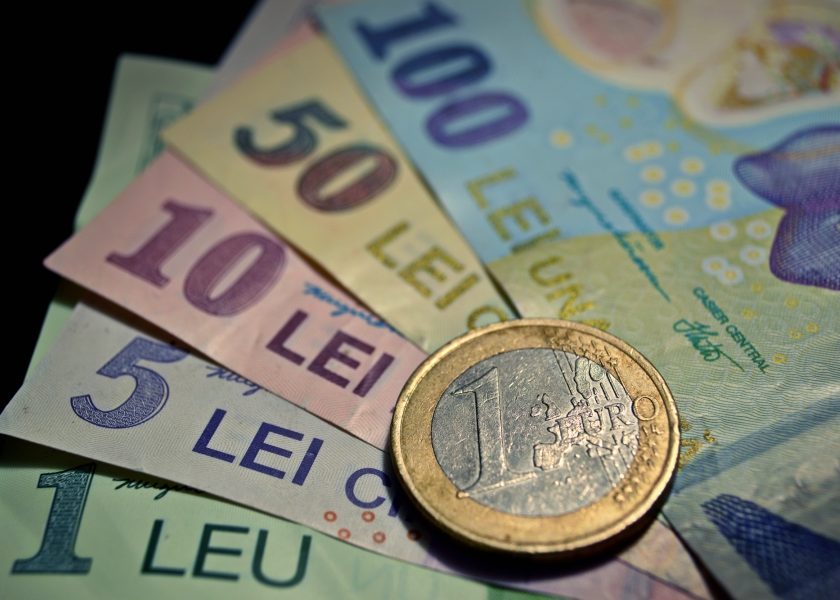 Euro, la un nou maxim, peste nivelul de 4,75 lei