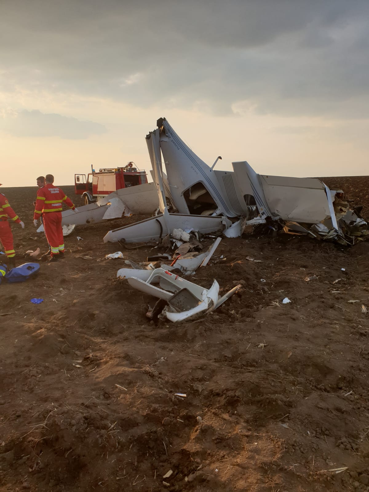 (Galerie foto) O aeronavă s-a prăbușit la Tuzla. O persoană decedată