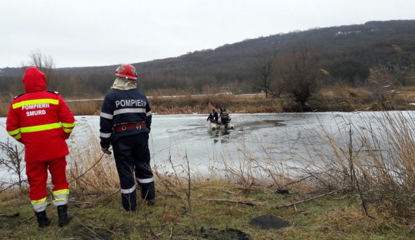 Adolescentul găsit în apele Dunării, în zona Rasova, a murit la spital