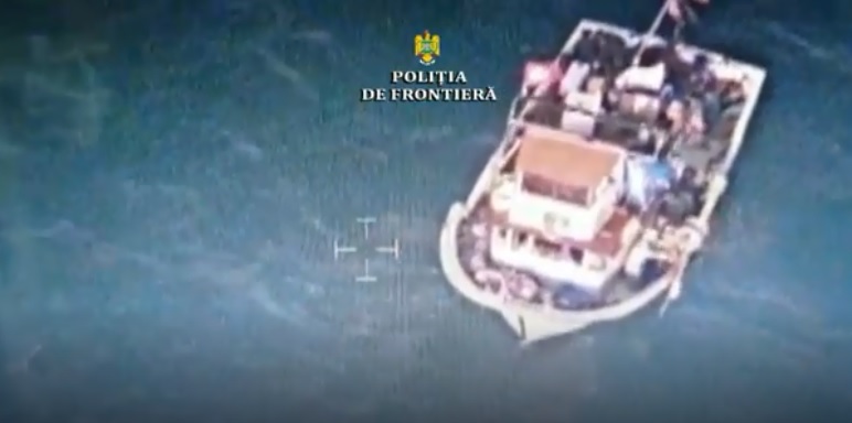 Comandantul pescadorului turcesc care pescuia ilegal în Marea Neagră, arestat preventiv