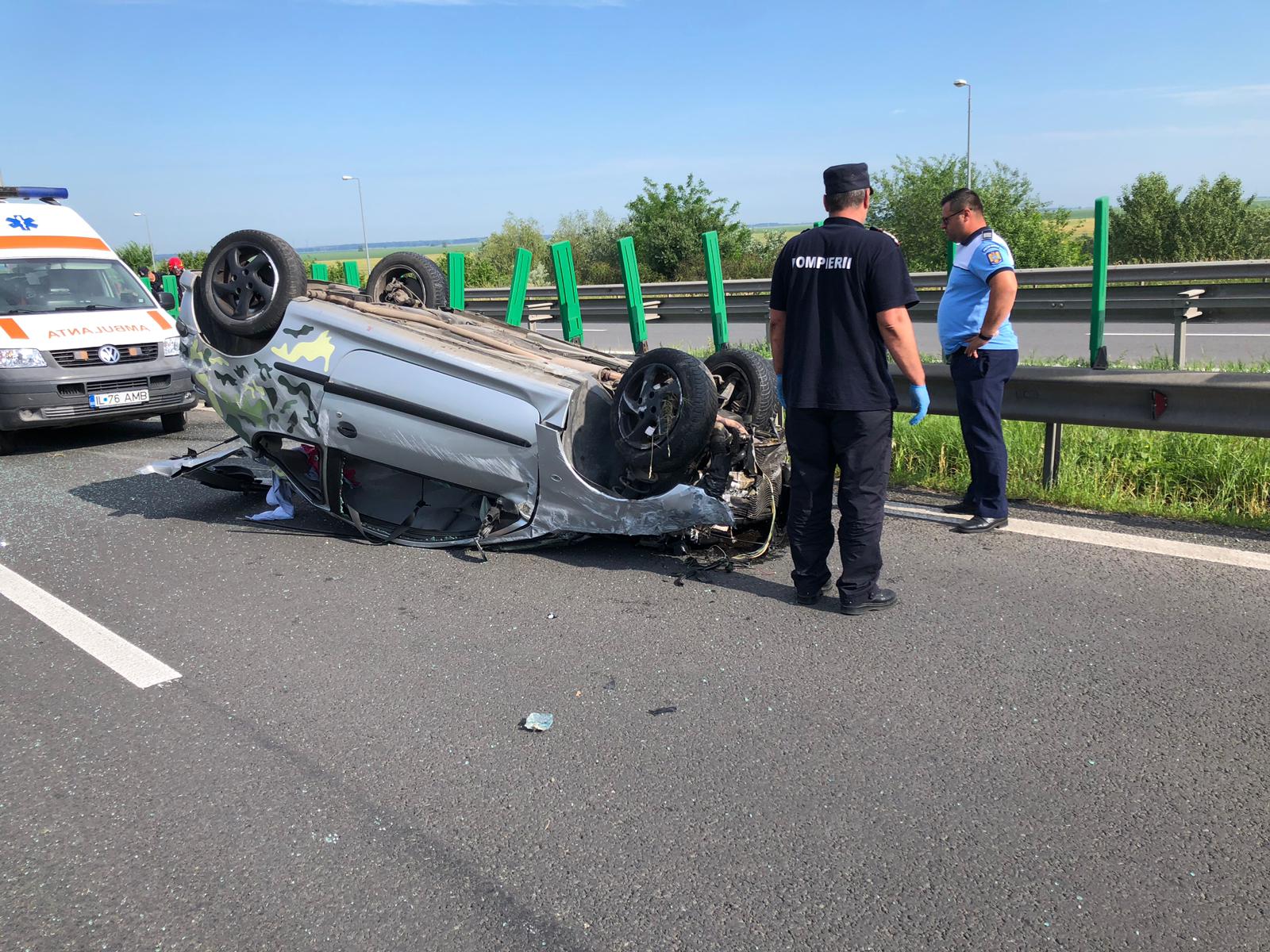 Accident grav pe A2 în zona Cernavodă. O femeie a fost proiectată din mașină și a murit pe loc