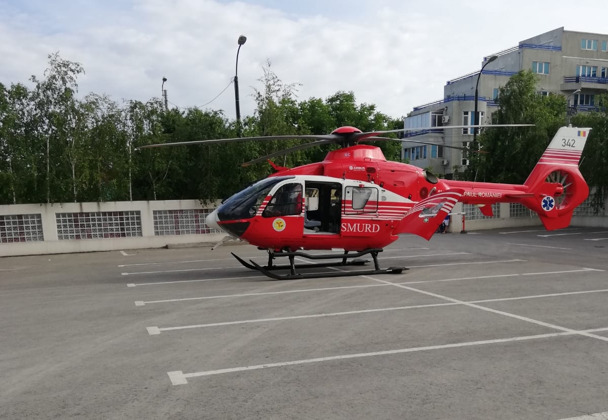 Copil de trei ani, în comă după ce a căzut de la etajul 5 al unui bloc din Mamaia Nord