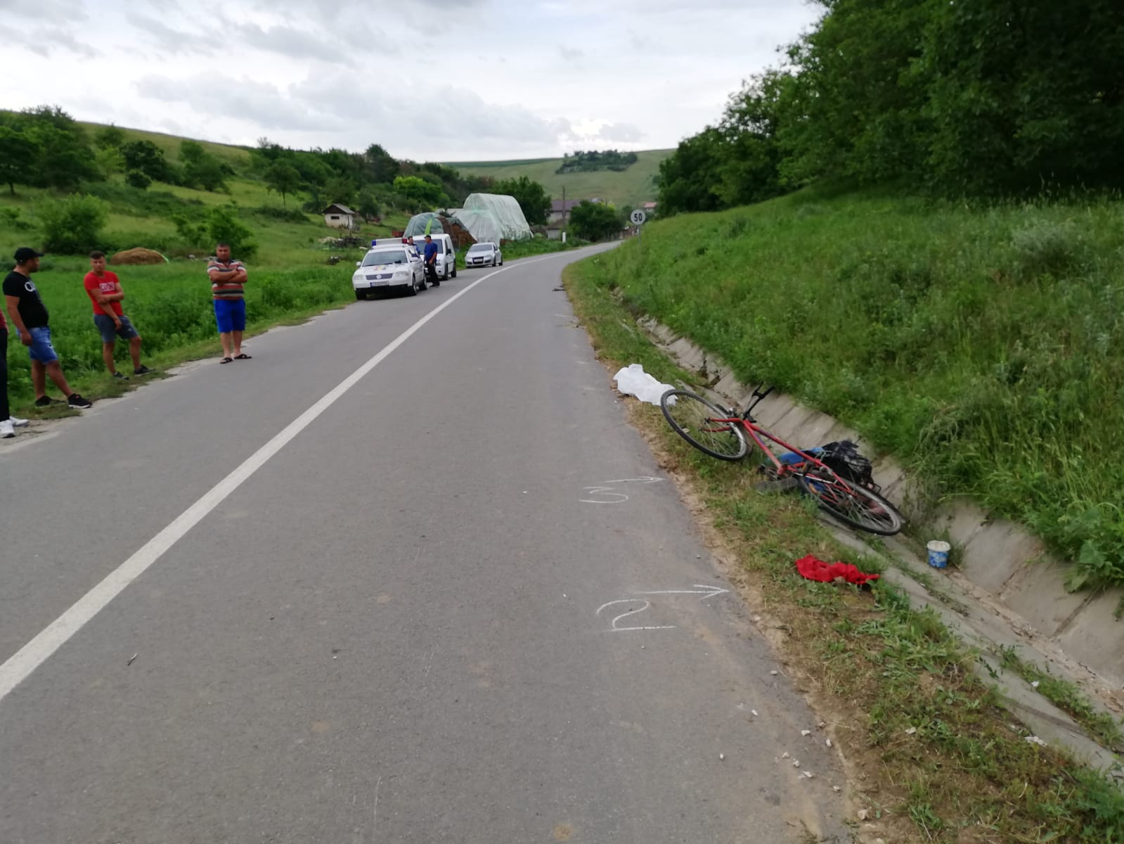 Biciclist băut, mort într-un șanț pe marginea DC 39, între Gorun și Carvăn