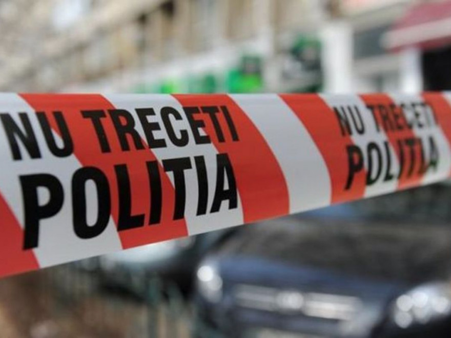 CRIMĂ în Constanţa: Un bărbat, înjunghiat, găsit mort în casă