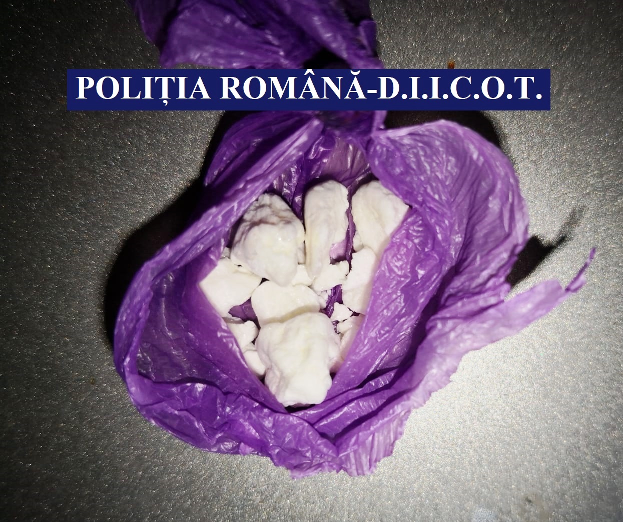 Cocaină, ecstasy, ketamină, amfetamină, muguri de cannabis - "recolta" polițiștilor și procurorilor DIICOT în Mamaia după o acțiune antidrog