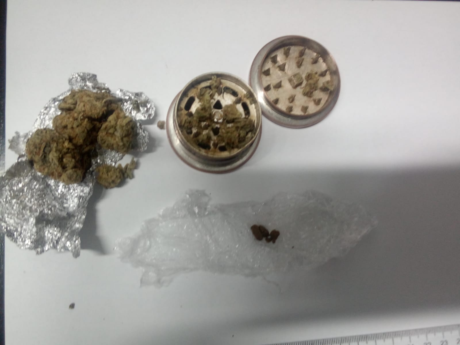 Controale în Vama Veche: Poliţiştii au confiscat cannabis, ecstasy și cocaină, 9 persoane sunt cercetate