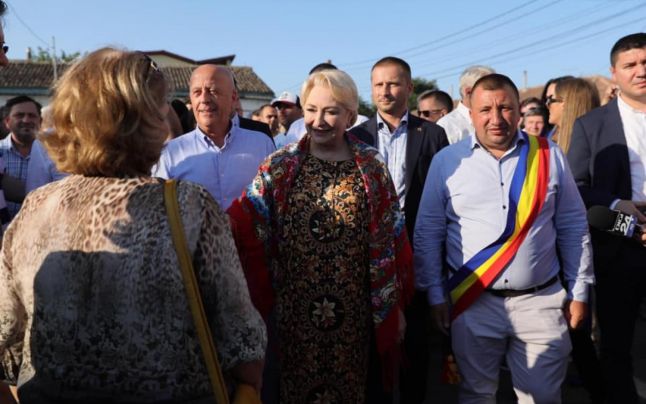 Dăncilă, huiduită și la Sărbătoarea borșului lipovenesc de la Jurilovca