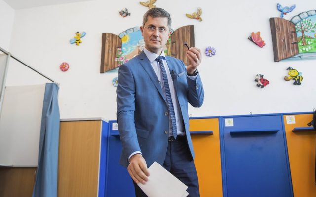 Dan Barna își recunoaște înfrângerea. Nu a intrat în turul II al alegerilor prezidențiale