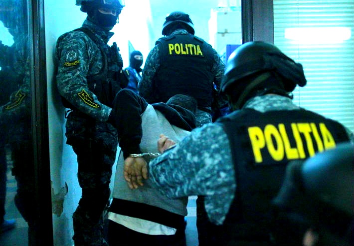 Polițiștii din Ovidiu au prins un PROXENET condamnat: Trebuie sa stea patru ani în pușcărie