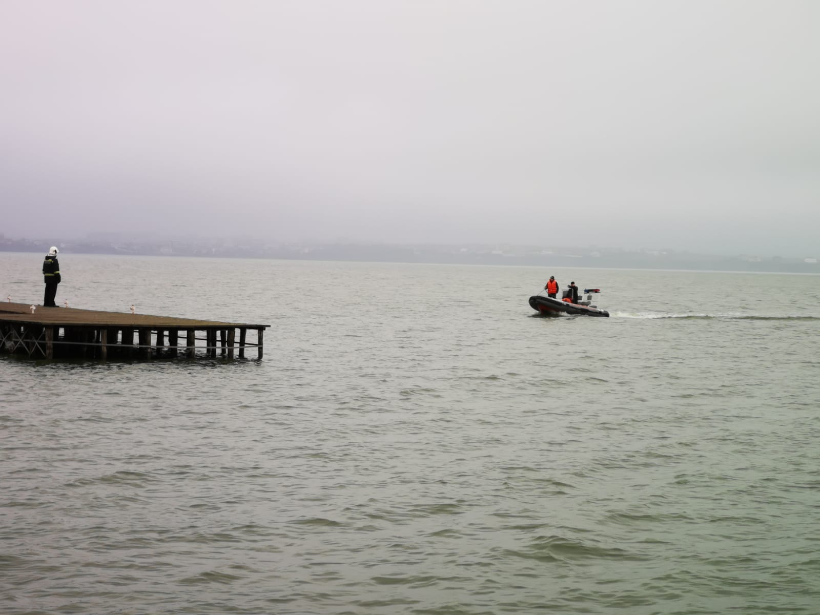 Operațiunea de căutare a celor două persoane care pluteau pe lacul Siutghiol, finalizată. Ce au găsit salvatorii