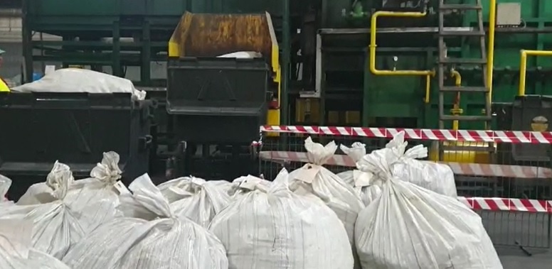 Captura-record de 1,5 tone de heroină din Constanța, distrusă. În total 4,5 tone de droguri confiscate de polițiști, incinerate într-o singură zi
