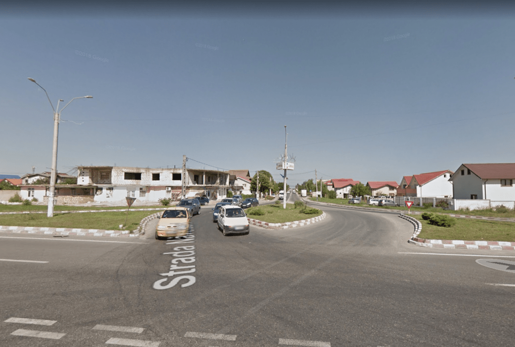 Amenajarea sensului giratoriu de la Lumina spre Ovidiu, în linie dreaptă