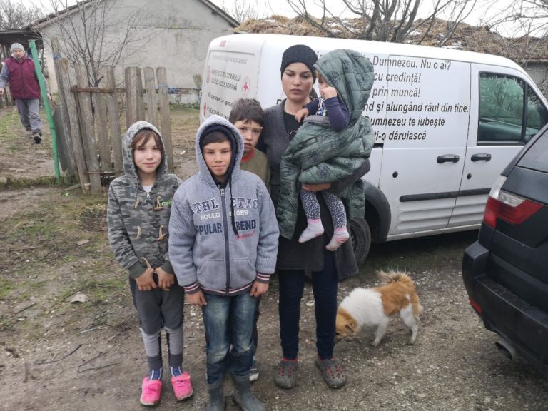 Mesajul de mulțumire al familiei Dinescu din Dumbrăveni, ajutată de Consiliul Județean Constanța, Asociația “Suflete Deschise” și oamenii cu suflet mare, după ce tatăl a murit într-un accident