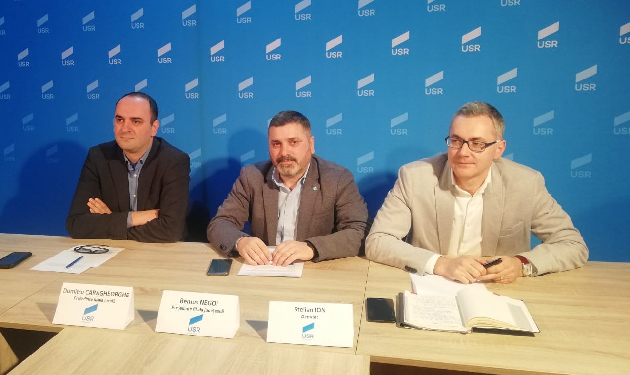 Stelian Ion (USR) despre candidatura sa la Primăria Constanța din partea alianței USR-PLUS : "Eu sunt cel mai potrivit pentru funcția de primar!"