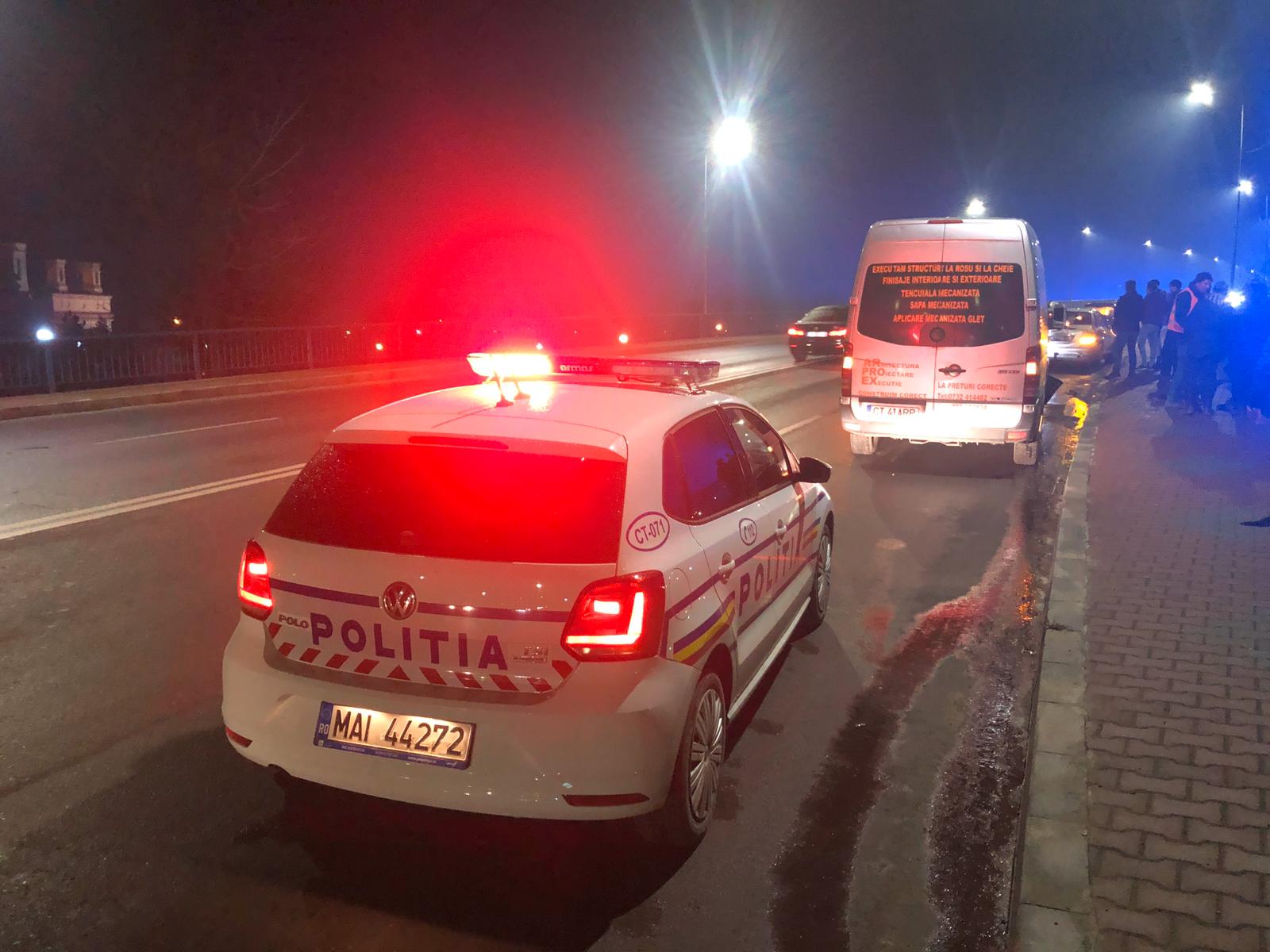 (Foto/Video) Accident cu trei mașini pe podul rutier din Medgidia
