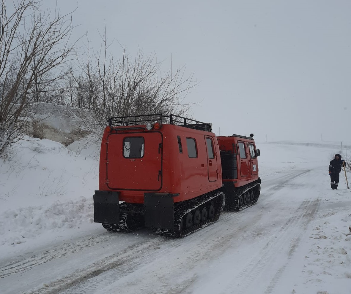 Șenilatele intervin la Cogealac și Esechioi în ajutorul a două gravide