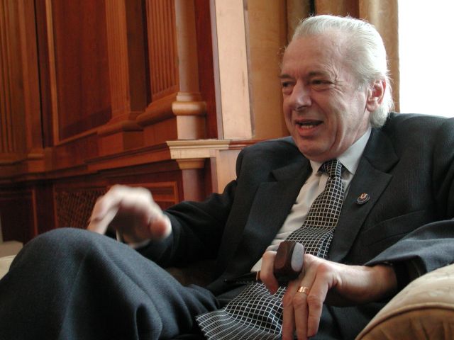 Doliu în politică: A murit Lucian Bolcaș