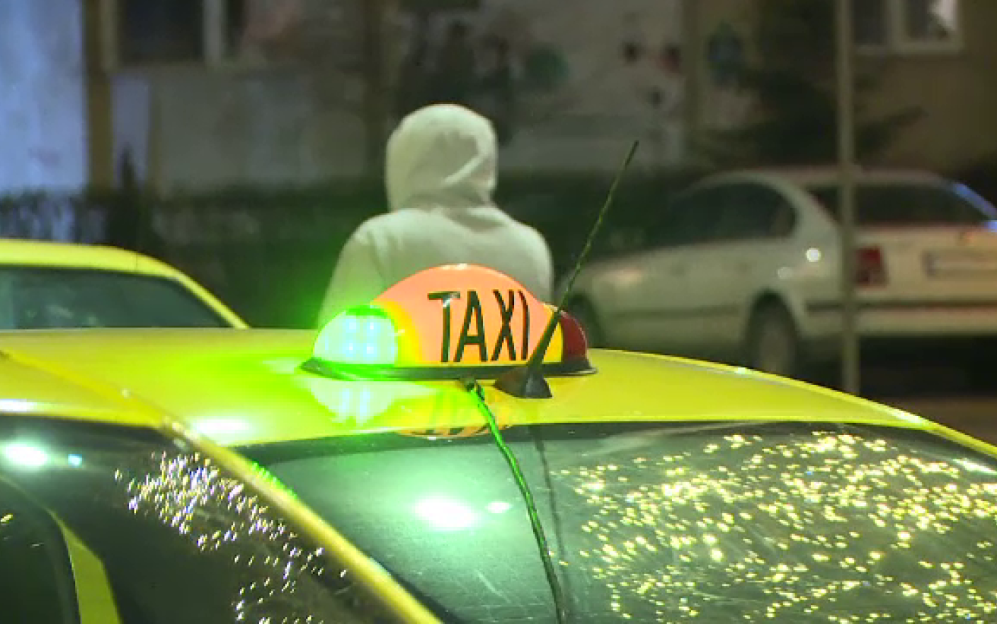 Ministrul Transporturilor anunță posibilitatea opririi transportului între județe și în interiorului acestora, dar și cel cu taxiul