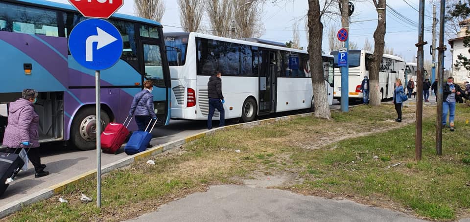202 persoane aflate în carantină în Mamaia au plecat spre domiciliile de reședință