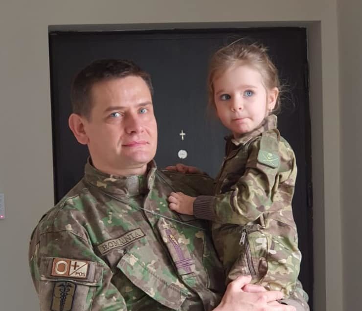 Eroii de langă noi sau cum blândețea umană salvează vieți, Lt. col. dr. Nicolae-Cătălin Boca