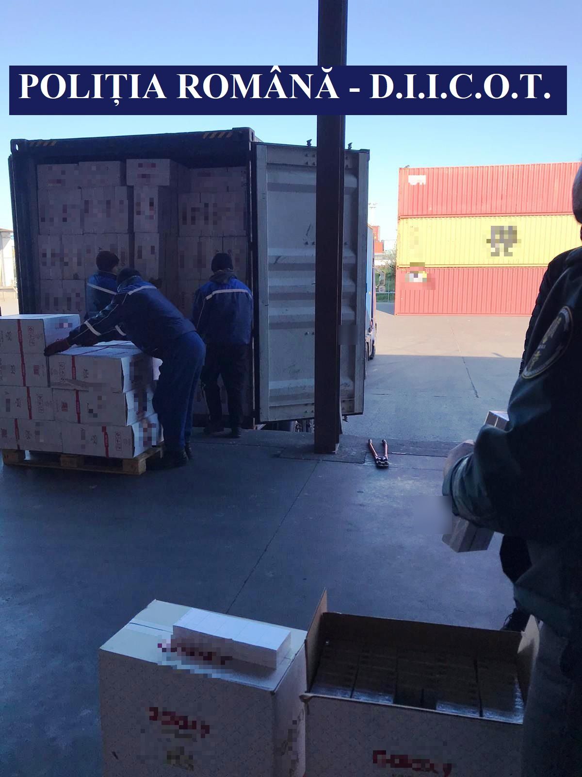Aproape 10 milioane de ţigarete de contrabandă, descoperite într-un container sosit în Portul Constanţa Sud Agigea