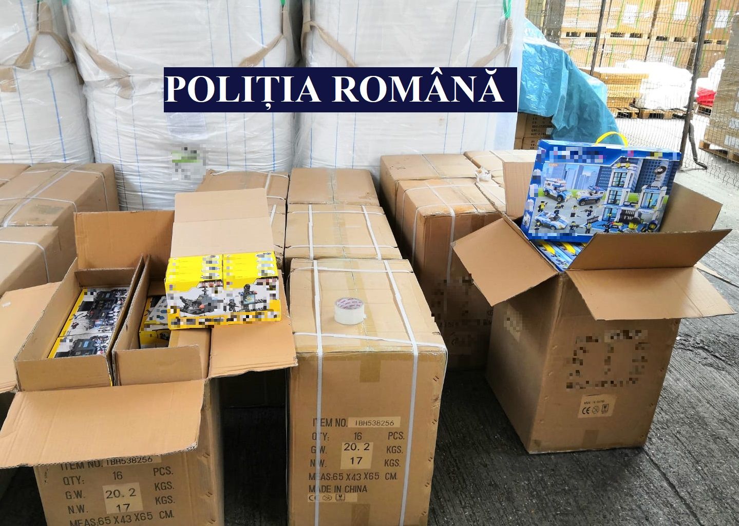 Jucării contrafăcute de aproape 100.000 de lei descoperite într-un container aflat în Portul Constanţa Sud Agigea