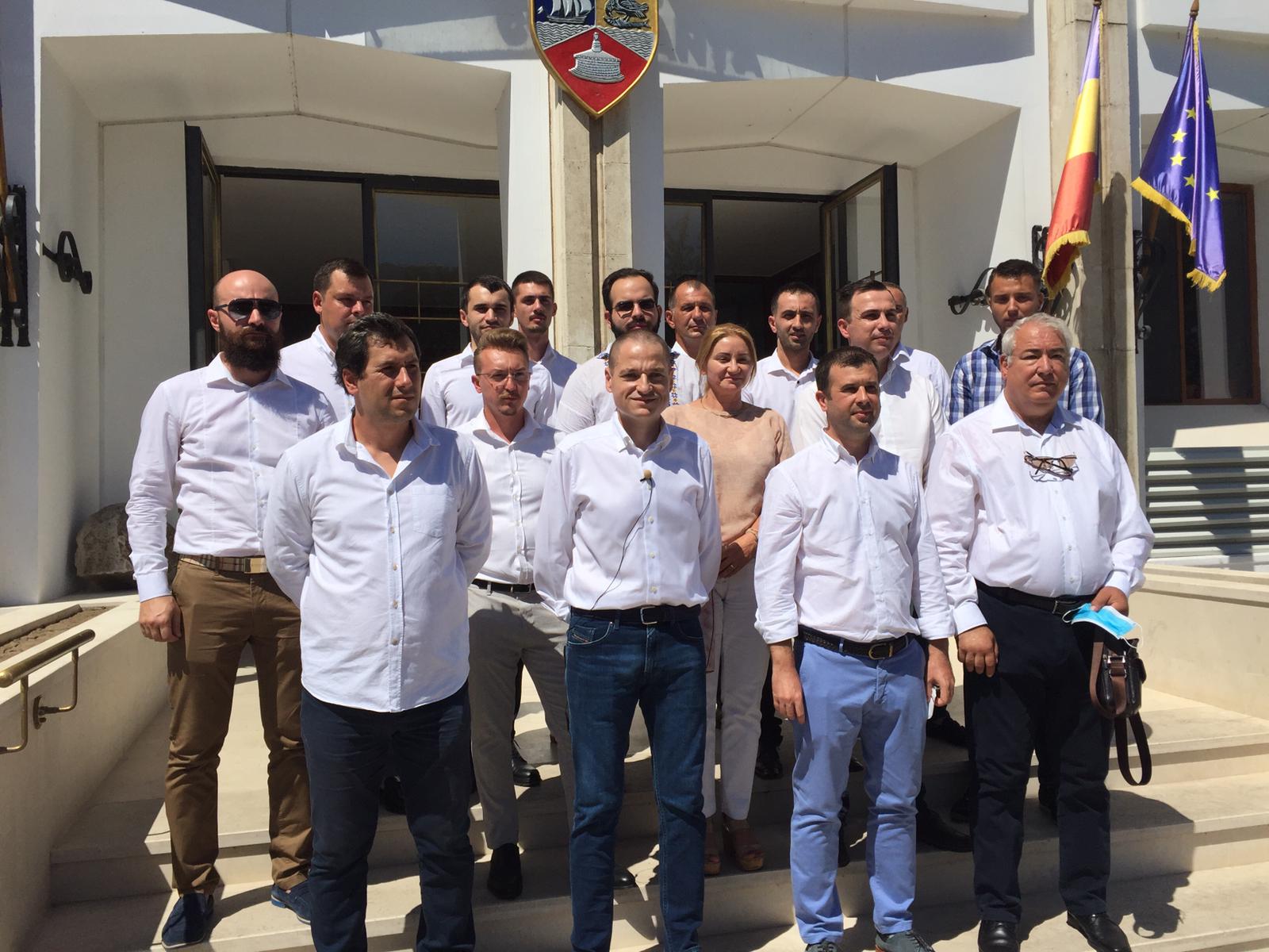 (Video) Mircea Titus Dobre și Răzvan Filipescu și-au depus candidaturile pentru Primăria și Consiliul Județean Constanța