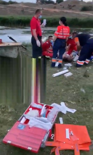 (Video) Doi frați au murit înecați în Balta Inului din Mangalia. Primul s-a electrocutat și al doilea a intrat să îl salveze