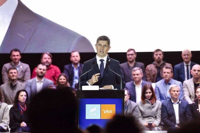 Toți parlamentarii USR demisionează pentru a nu beneficia de pensie specială