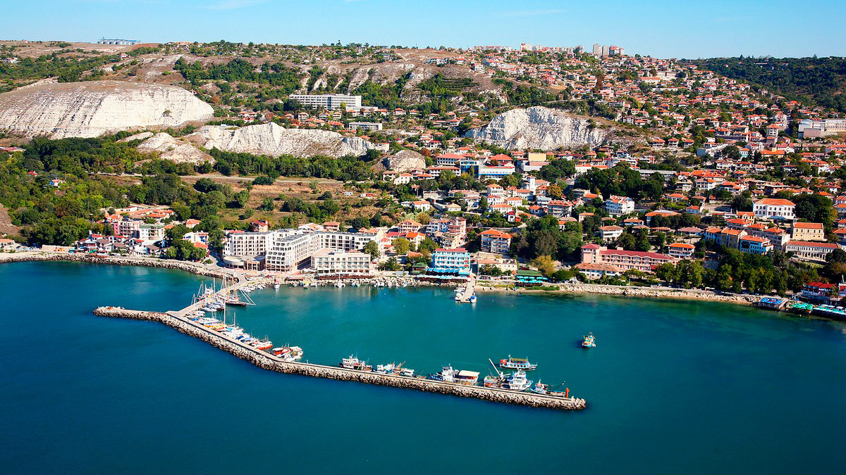 Bulgaria reintroduce măsuri anti-COVID. Barurile și restaurantele se vor închide la ora 22