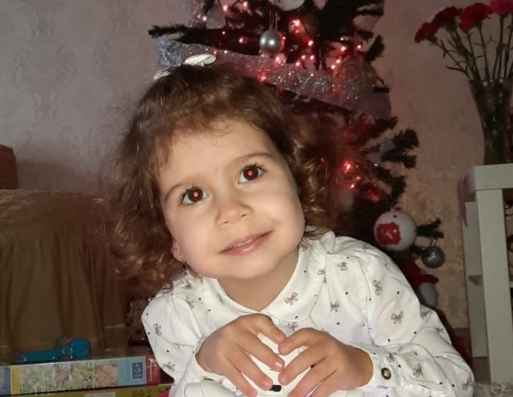 La aproape 2 ani jumătate, Nicole se luptă cu epilepsia și leucemia. Și tu o poți ajuta!