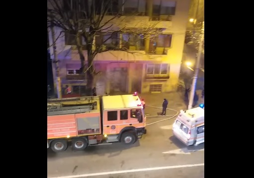 (Video) De ce a trimis ISU Dobrogea autoscară pentru un incendiu izbucnit în subsolul unui bloc din Constanța: "Din precauție"