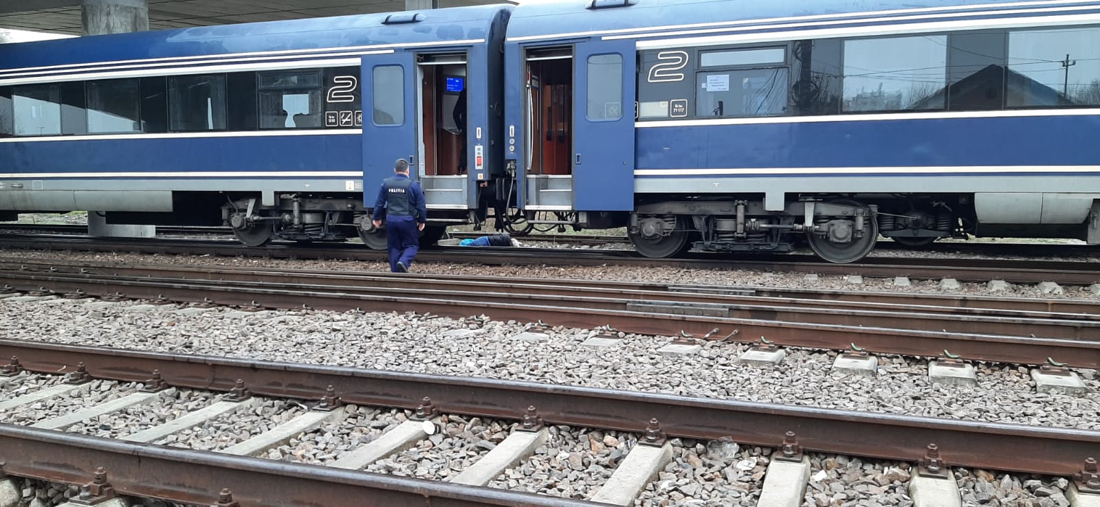 O femeie de 55 de ani din Cumpăna a fost călcată de tren