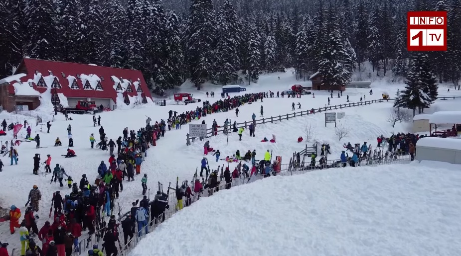 (Video) Poiana Brașov, plină de turiști în acest week-end