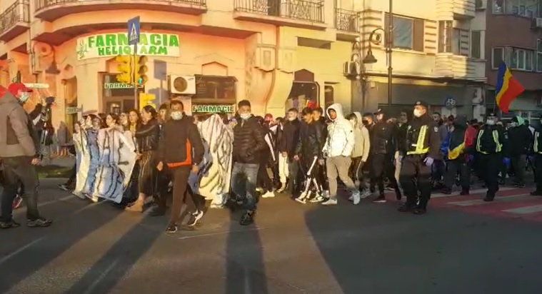 (Video) Protestele la Constanța contra restricțiilor continuă pentru a treia zi consecutiv