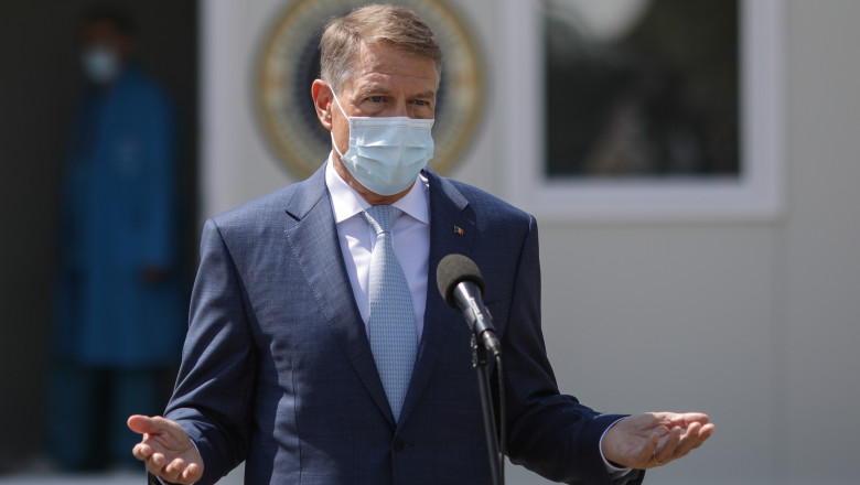 Klaus Iohannis: Azi vom depăși 100.000 de persoane vaccinate într-o zi. În România stăm extraordinar de bine cu această campanie